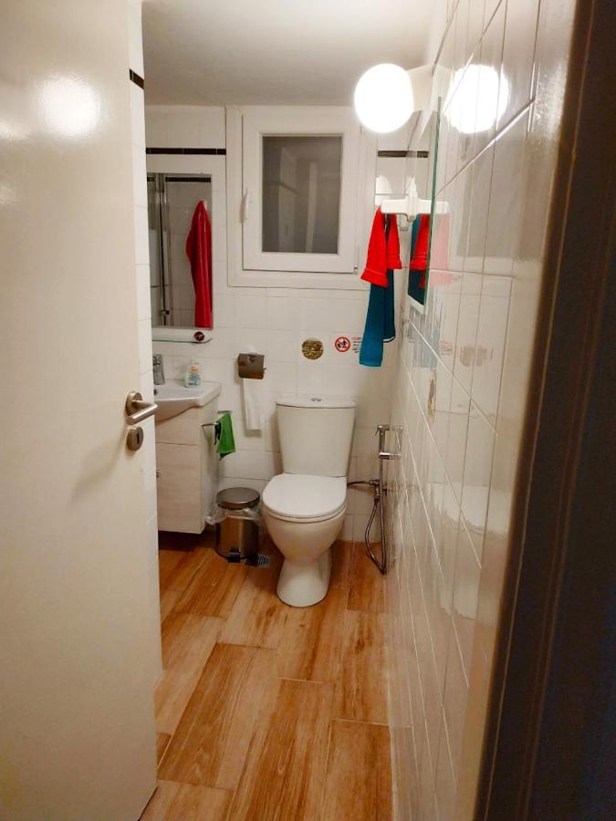 Colorful Apartment 5 Minutes Walk From Acropolis Атина Екстериор снимка
